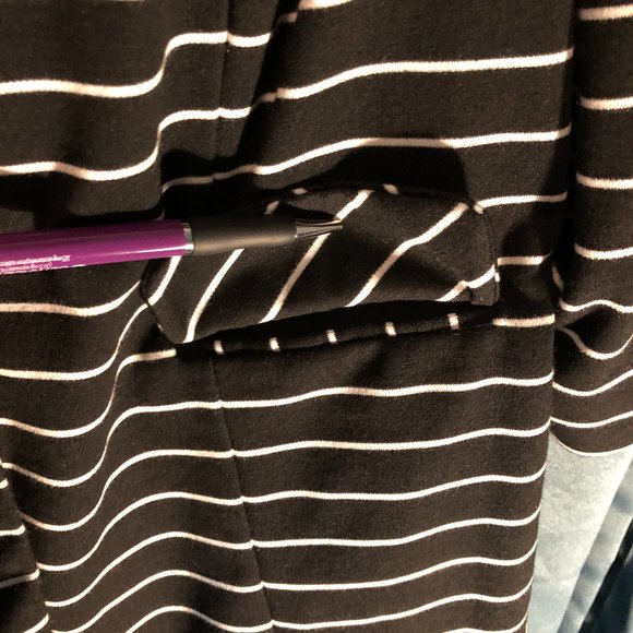 Torrid Pin Striped Jacket. (Torrid Tub). - Picture 4 of 8